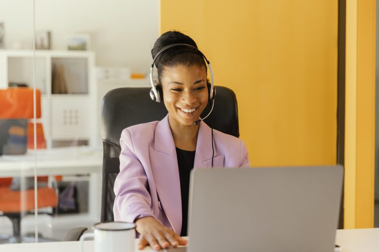Freelance Jobs: Work Anywhere, Earn Competitive Pay